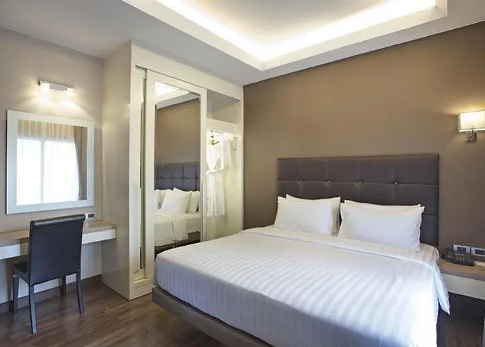 Hotel V Serviced 4*